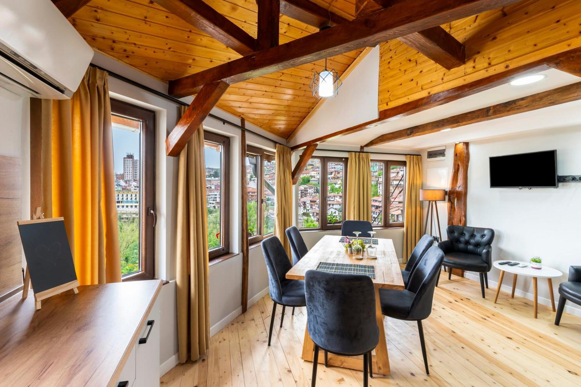 Bobevata Guest House - Floor 2 - Stunning View Old Town Veliko Tărnovo Exterior foto