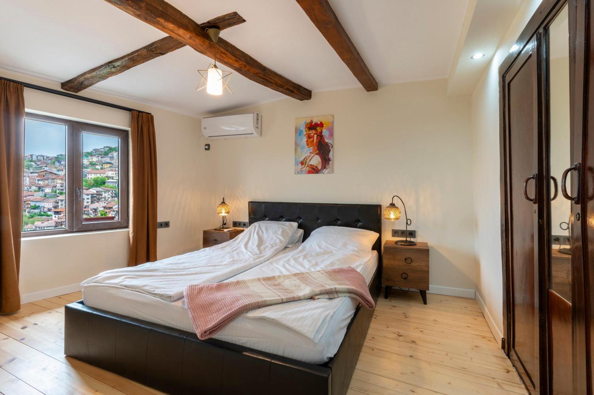 Bobevata Guest House - Floor 2 - Stunning View Old Town Veliko Tărnovo Exterior foto