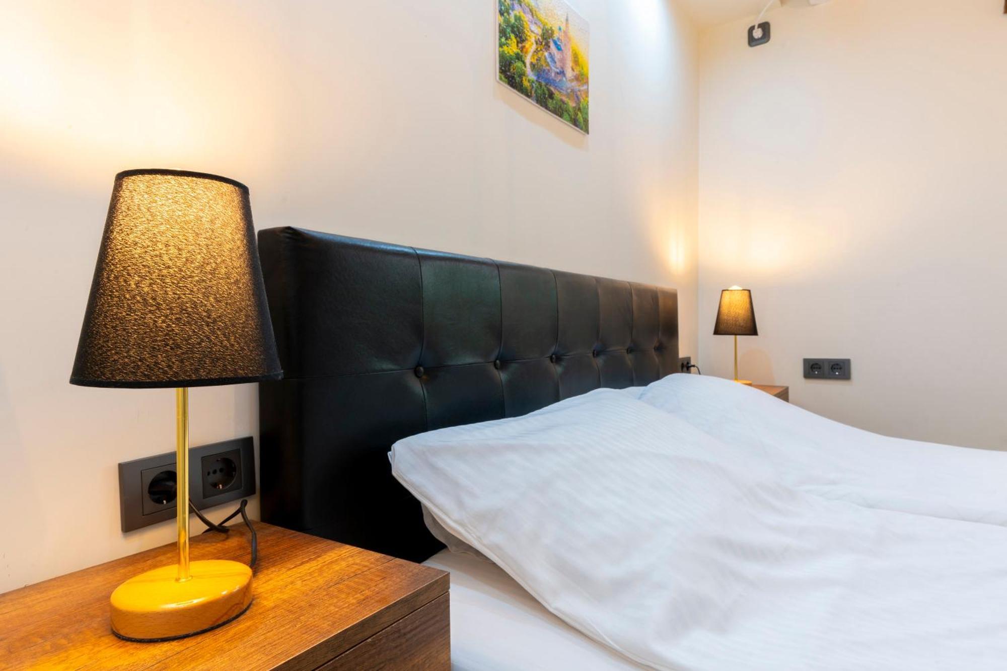 Bobevata Guest House - Floor 2 - Stunning View Old Town Veliko Tărnovo Exterior foto