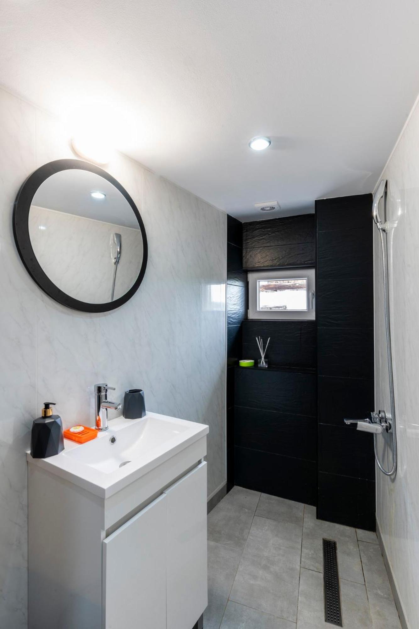 Bobevata Guest House - Floor 2 - Stunning View Old Town Veliko Tărnovo Exterior foto