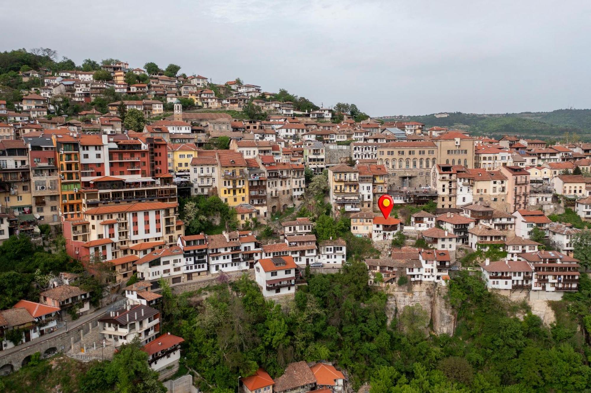 Bobevata Guest House - Floor 2 - Stunning View Old Town Veliko Tărnovo Exterior foto